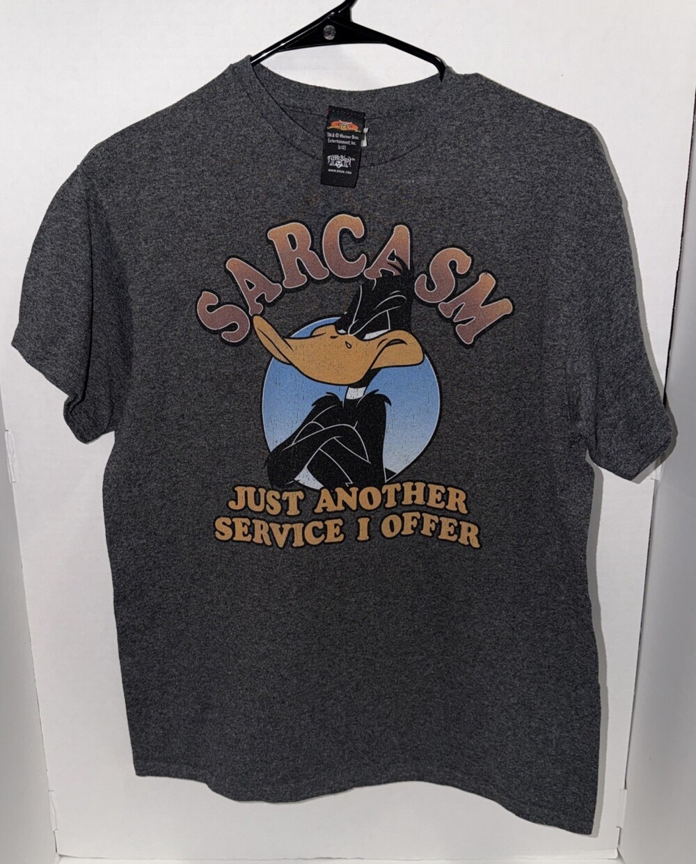 Vintage Looney Tunes Daffy Duck Sarcasm Just Another Service I Offer T-Shirt M